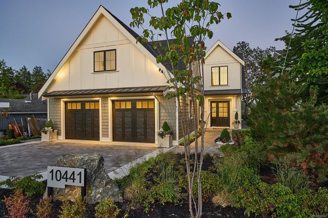 All Victoria BC Duplex Listings For Sale $1,000K+